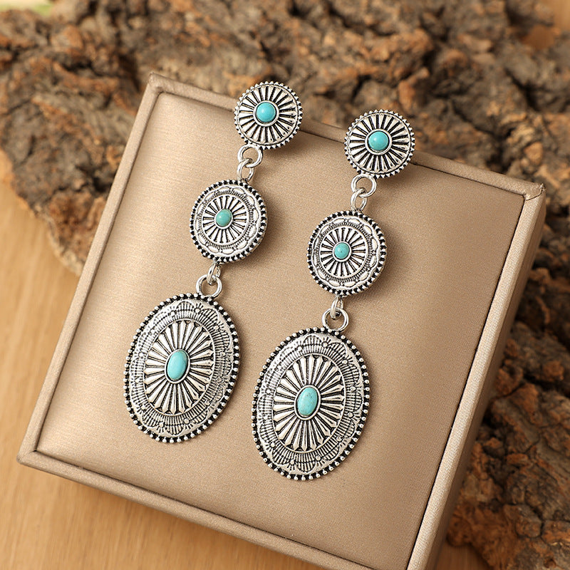 Beautiful Silver Earring with Unique Style