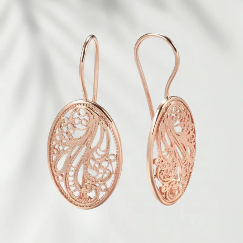Charming Earring for Any Occasion