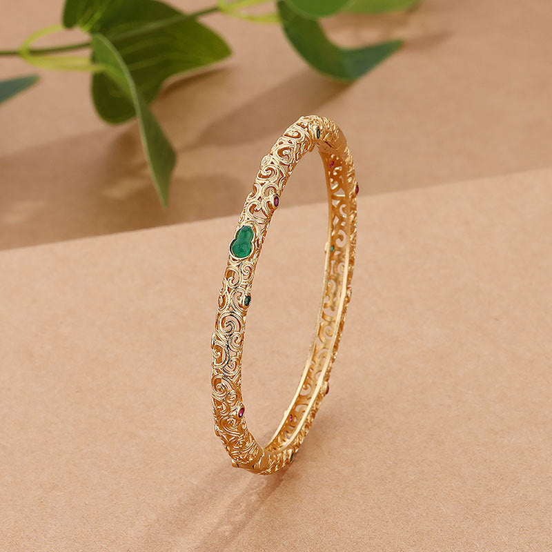 Beautiful Gold Bracelet with Unique Style