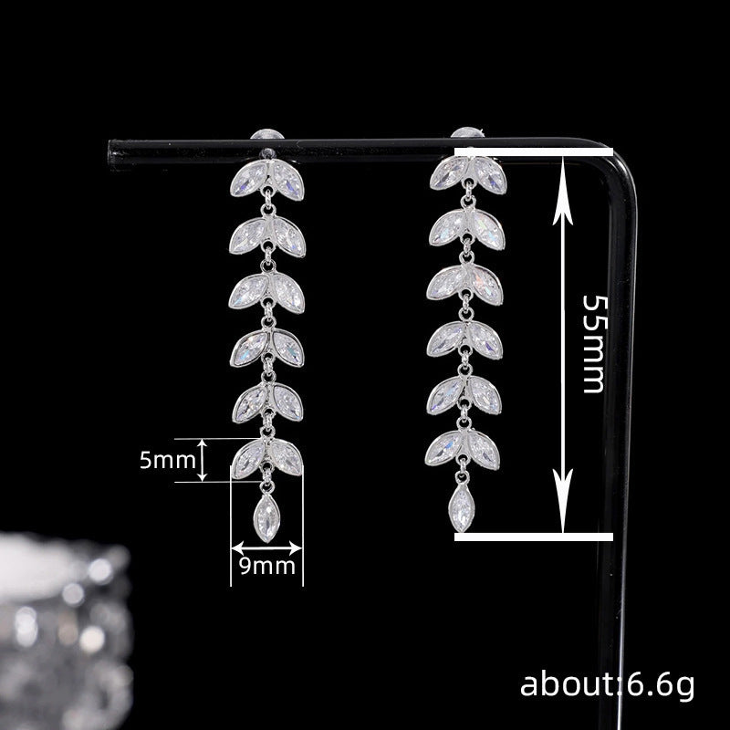 Charming Earring for Any Occasion