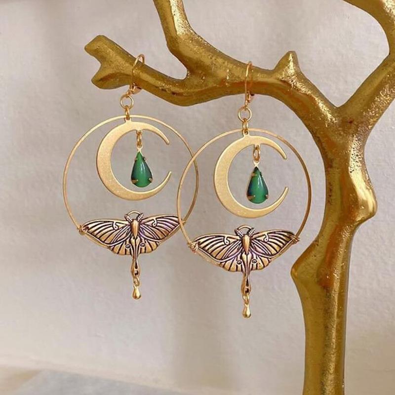 Charming Earring for Any Occasion