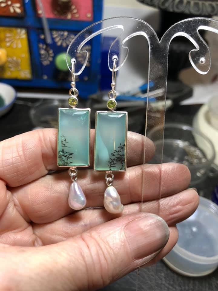 Beautiful Pearl Earring with Unique Style