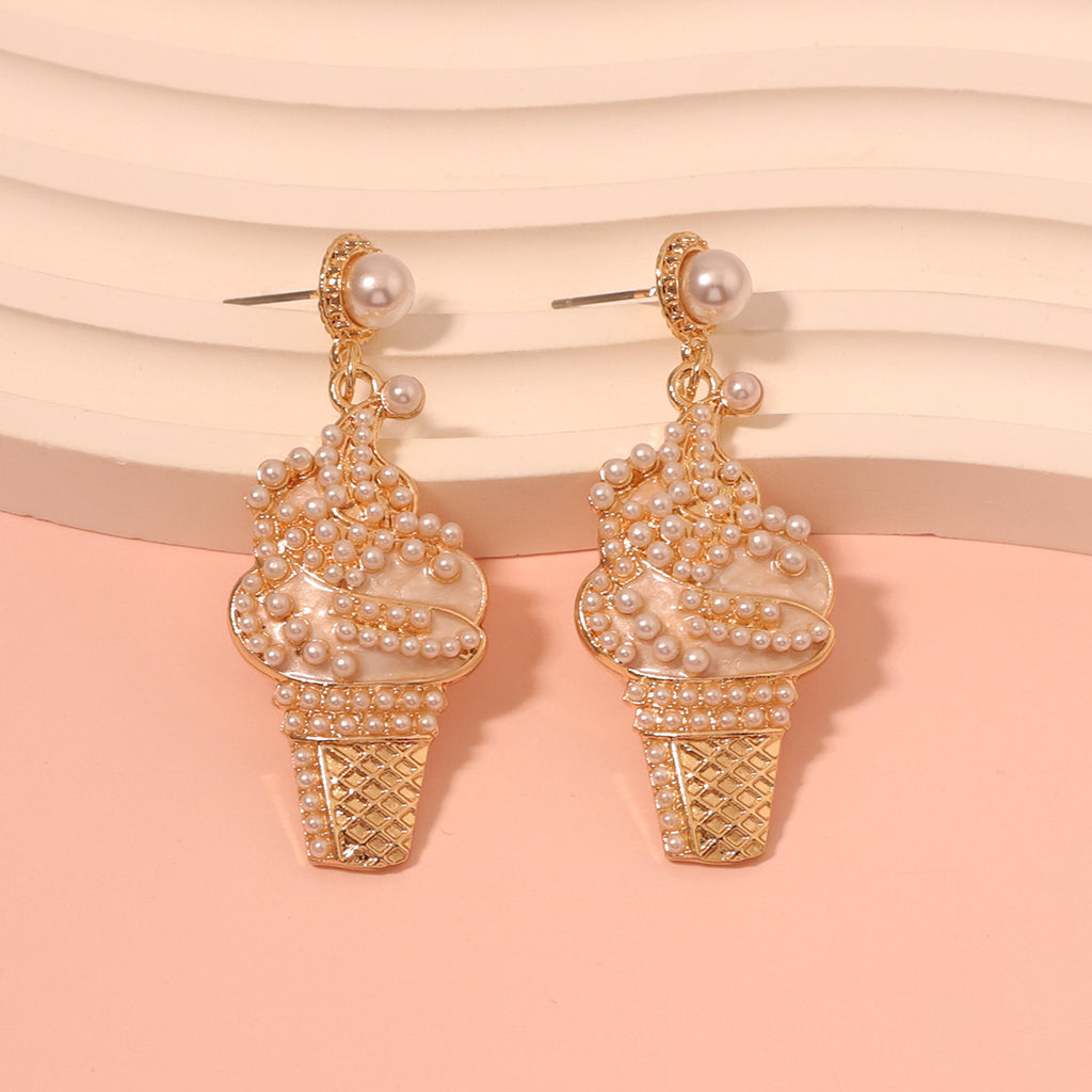 Beautiful Pearl Earring with Unique Style