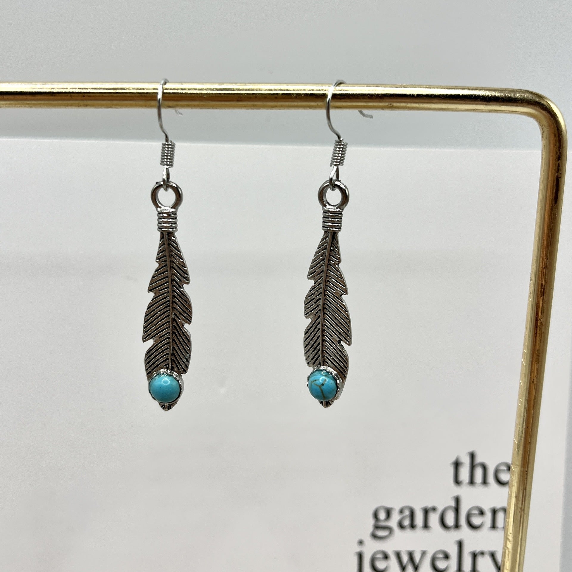 Charming Earring for Any Occasion