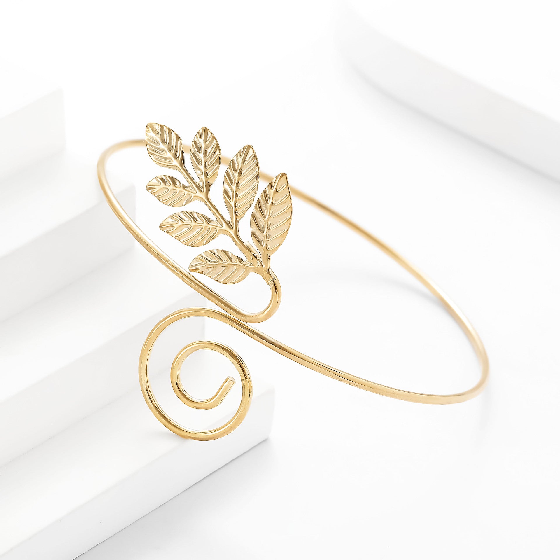 Charming Bracelet for Any Occasion