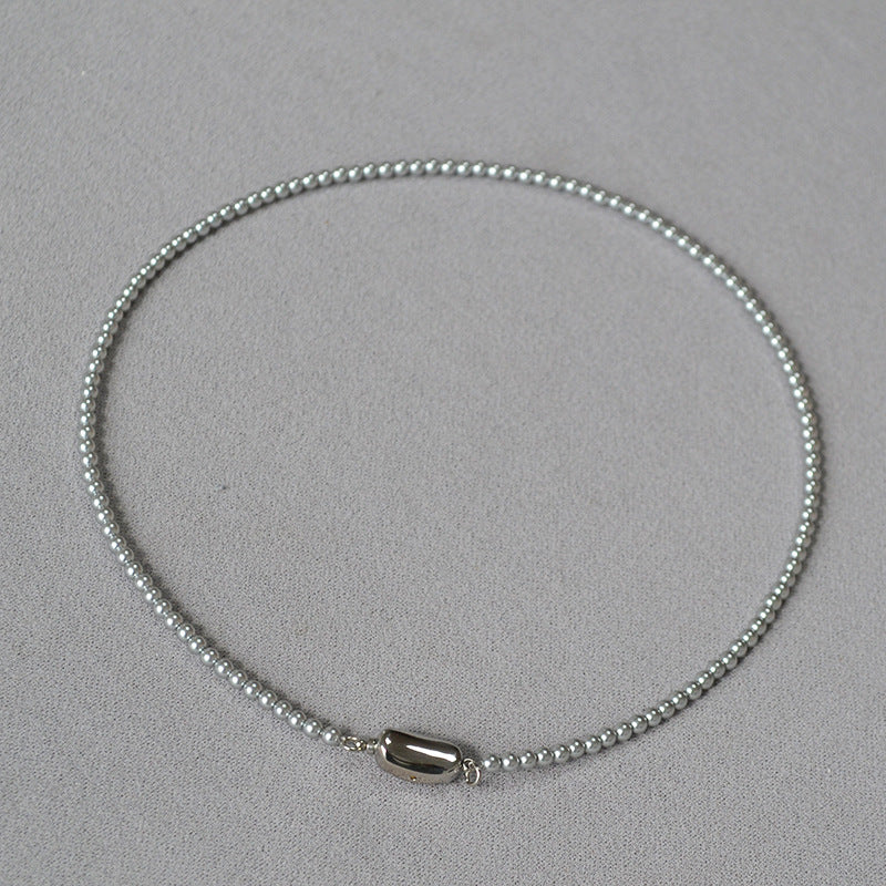 Beautiful Pearl Necklace with Unique Style