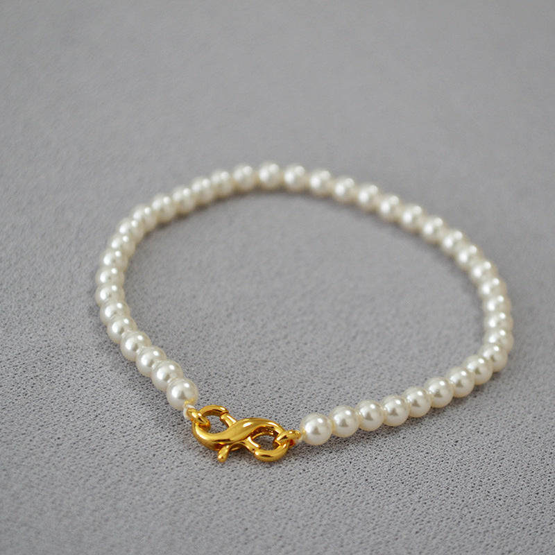 Beautiful Pearl Necklace with Unique Style