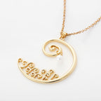 Beautiful Gold Necklace with Unique Style