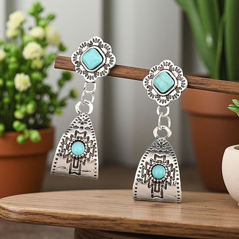 Classic Earring with Timeless Appeal