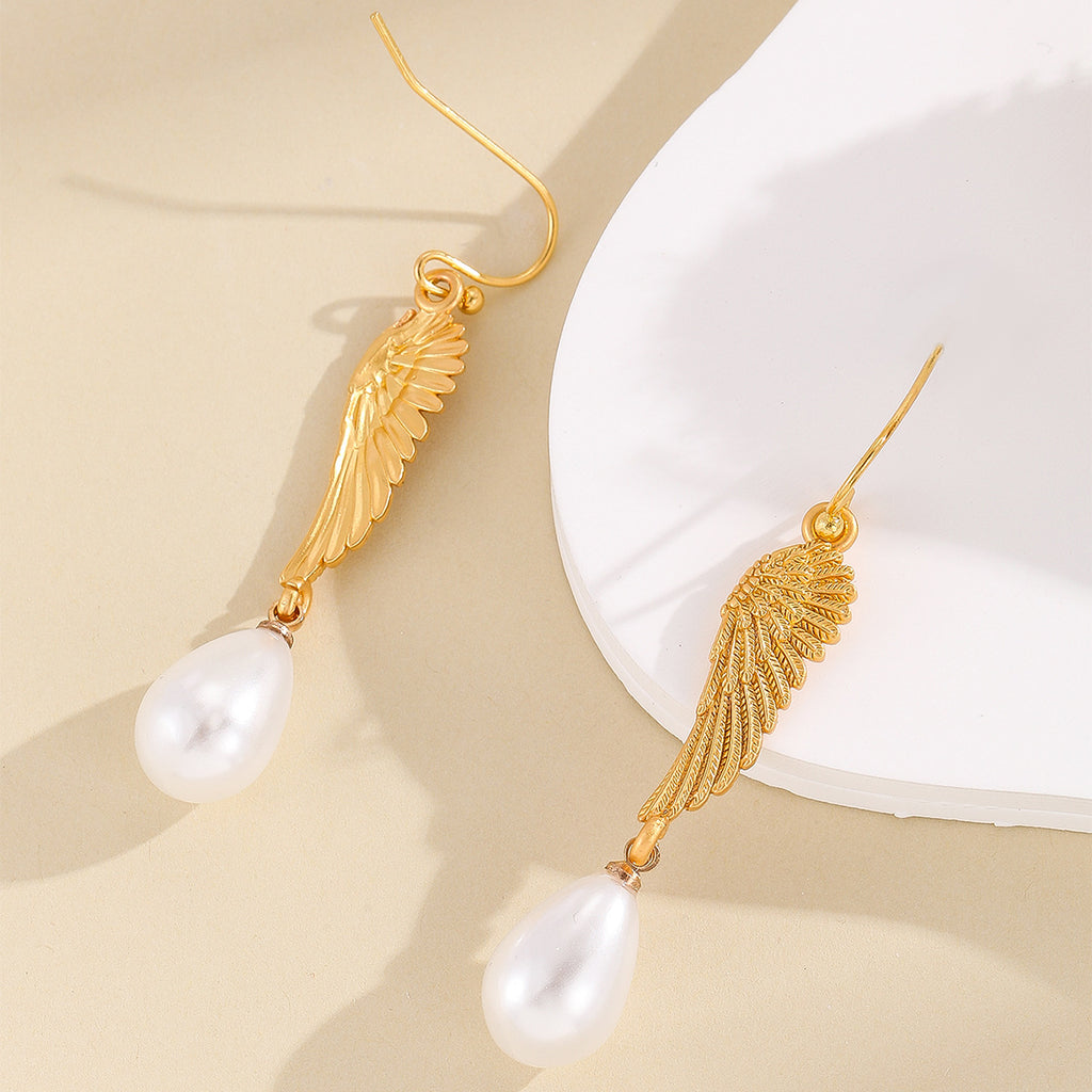 Stunning Gold Earring for Daily Wear