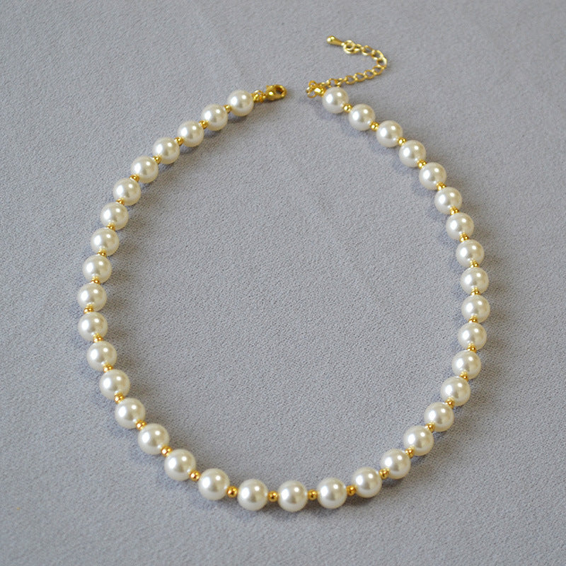 Beautiful Gold Necklace with Unique Style