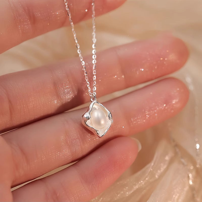 Vintage Handmade Pearl Necklace