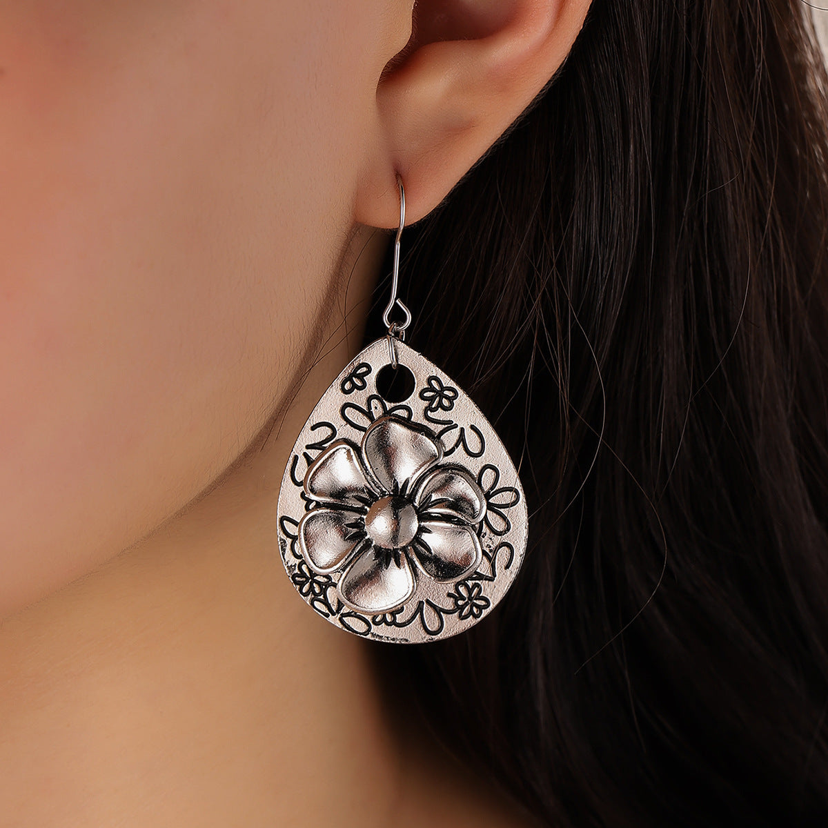 Charming Earring for Any Occasion