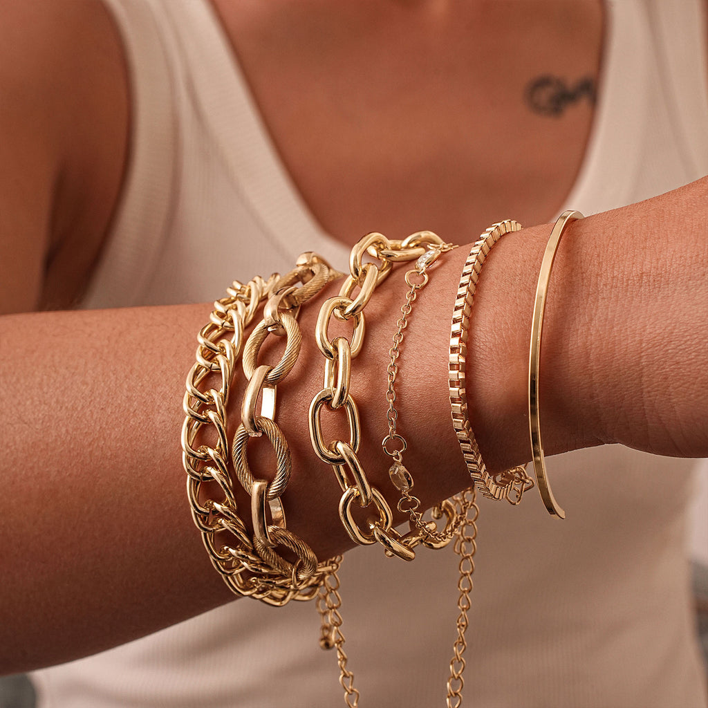 Charming Bracelet for Any Occasion