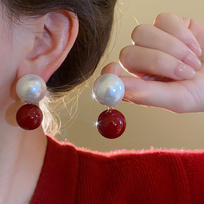 Beautiful Pearl Earring with Unique Style