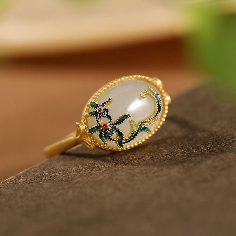 Beautiful Gold Ring with Unique Style