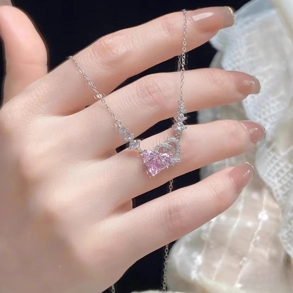 Beautiful Necklace with Unique Style