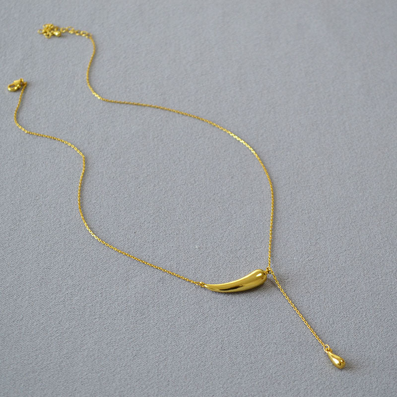 Beautiful Gold Necklace with Unique Style