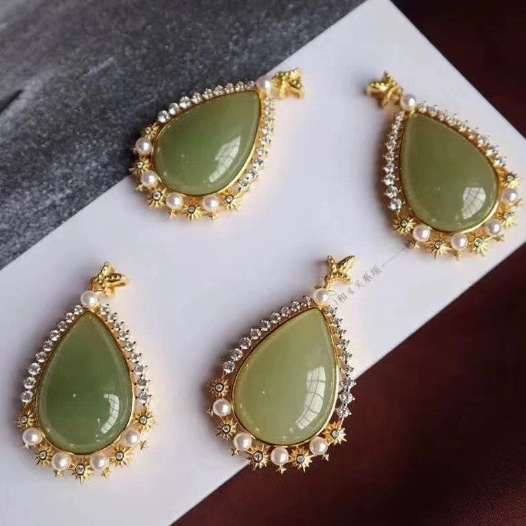 Beautiful Necklace with Unique Style