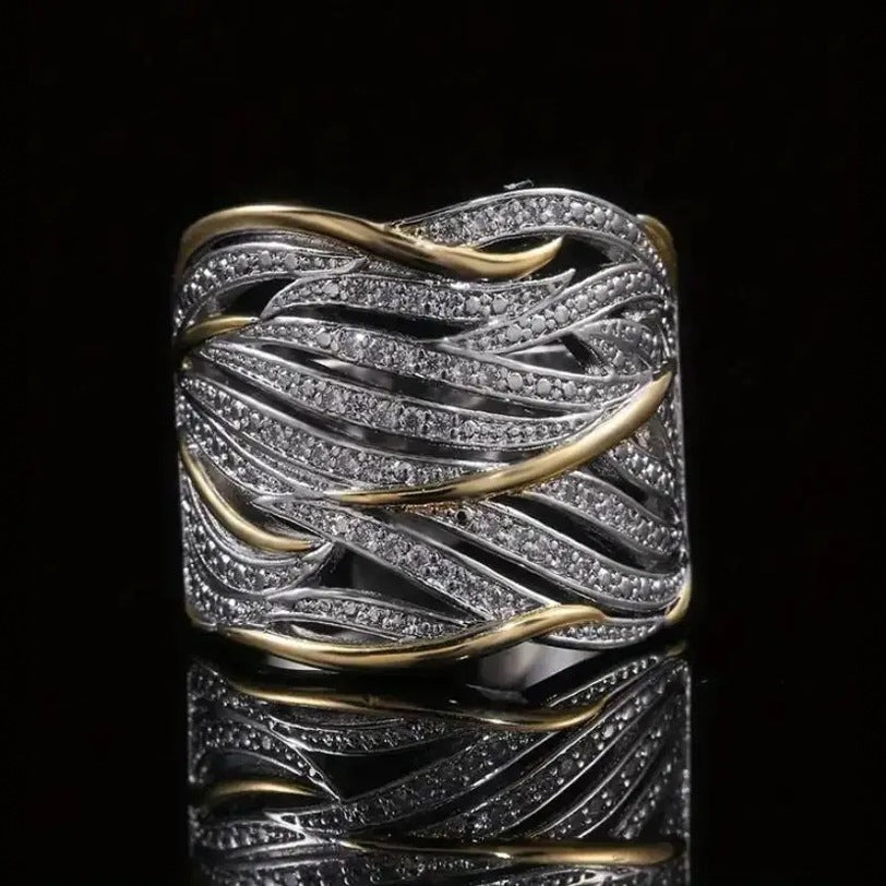 Beautiful Gold Bracelet with Unique Style