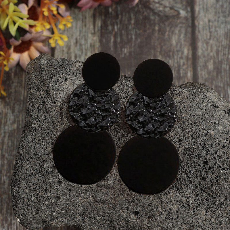 Charming Piece for Any Occasion