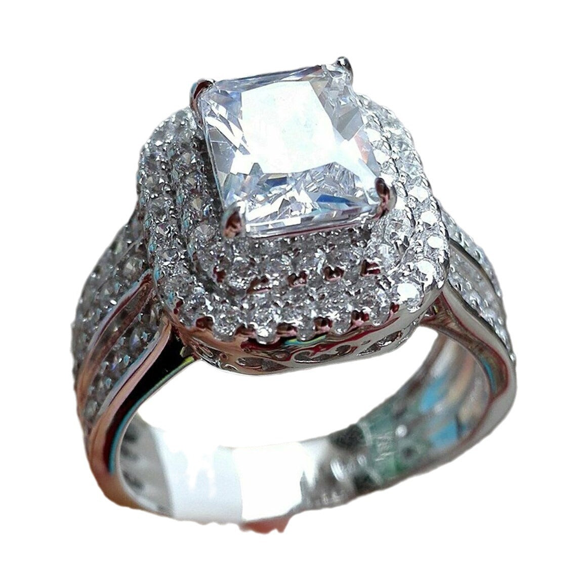 Classic Ring with Timeless Appeal