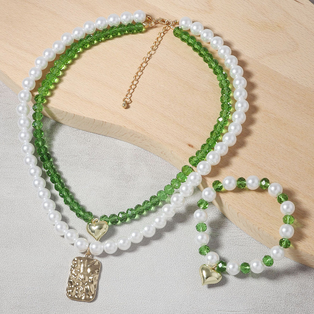 Beautiful Pearl Necklace with Unique Style