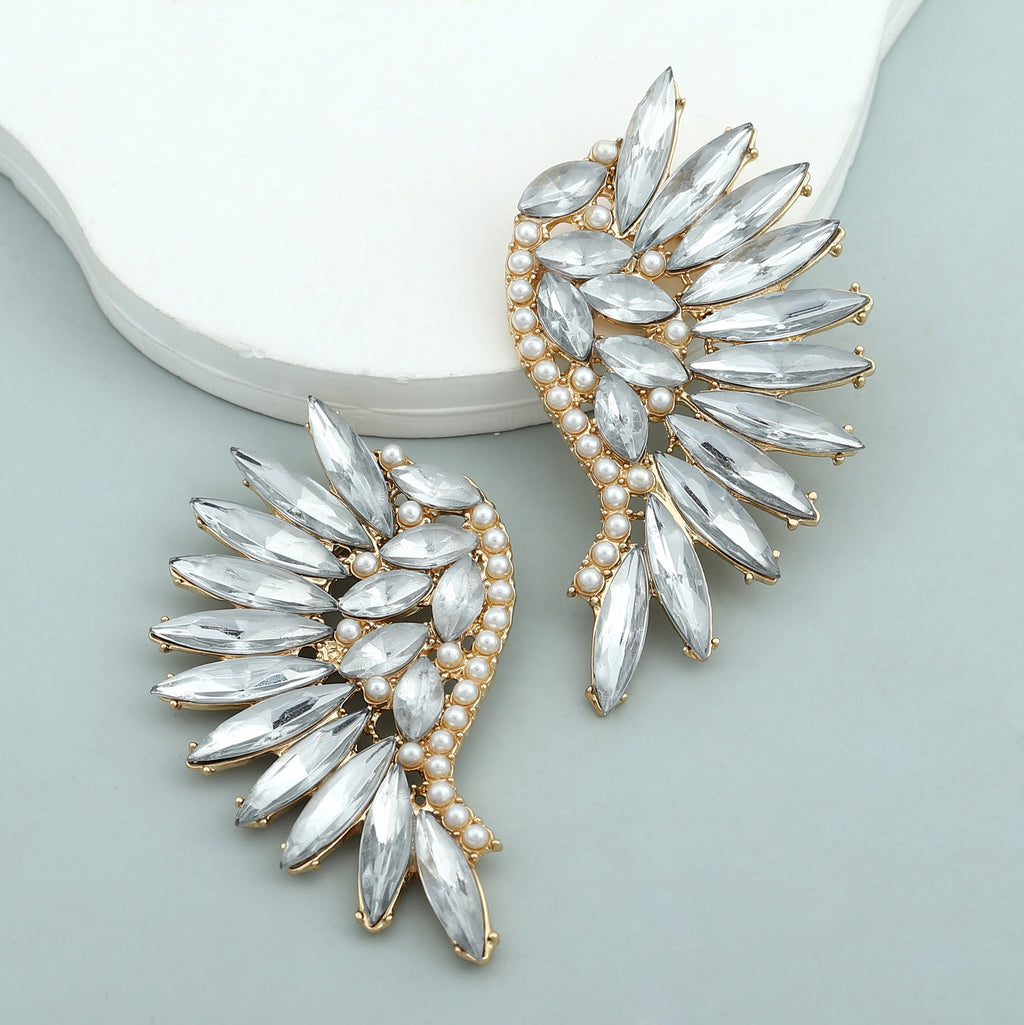 Beautiful Pearl Earring with Unique Style