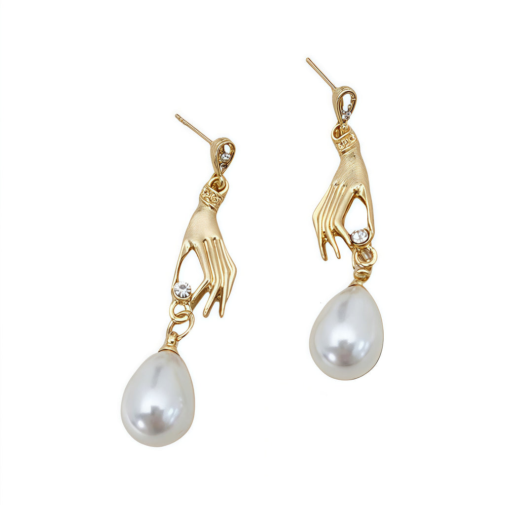 Stunning Pearl Earring for Daily Wear