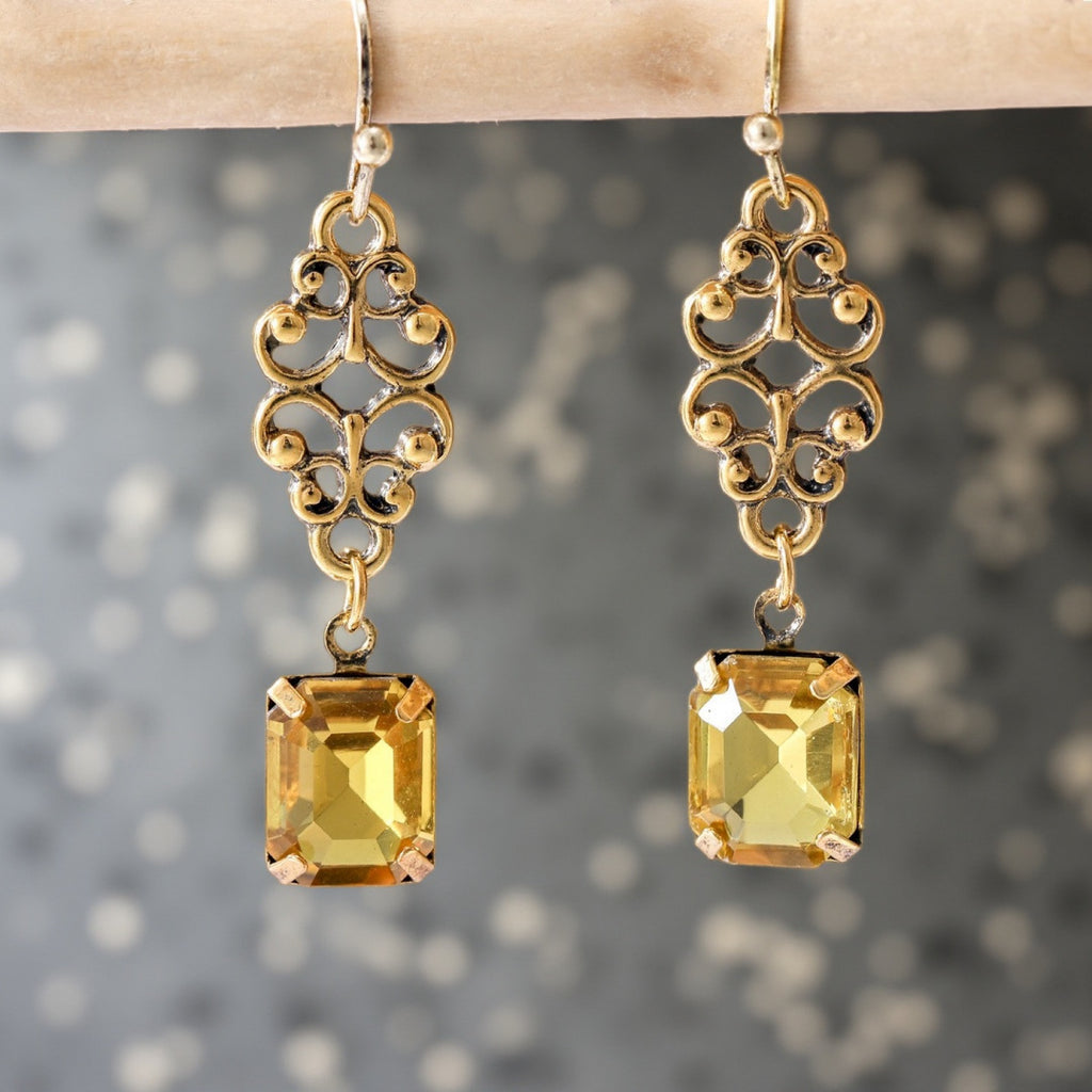 Charming Earring for Any Occasion