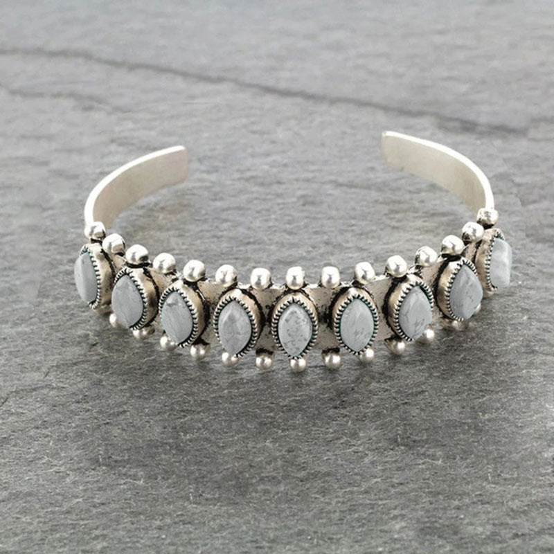 Beautiful Bracelet with Unique Style