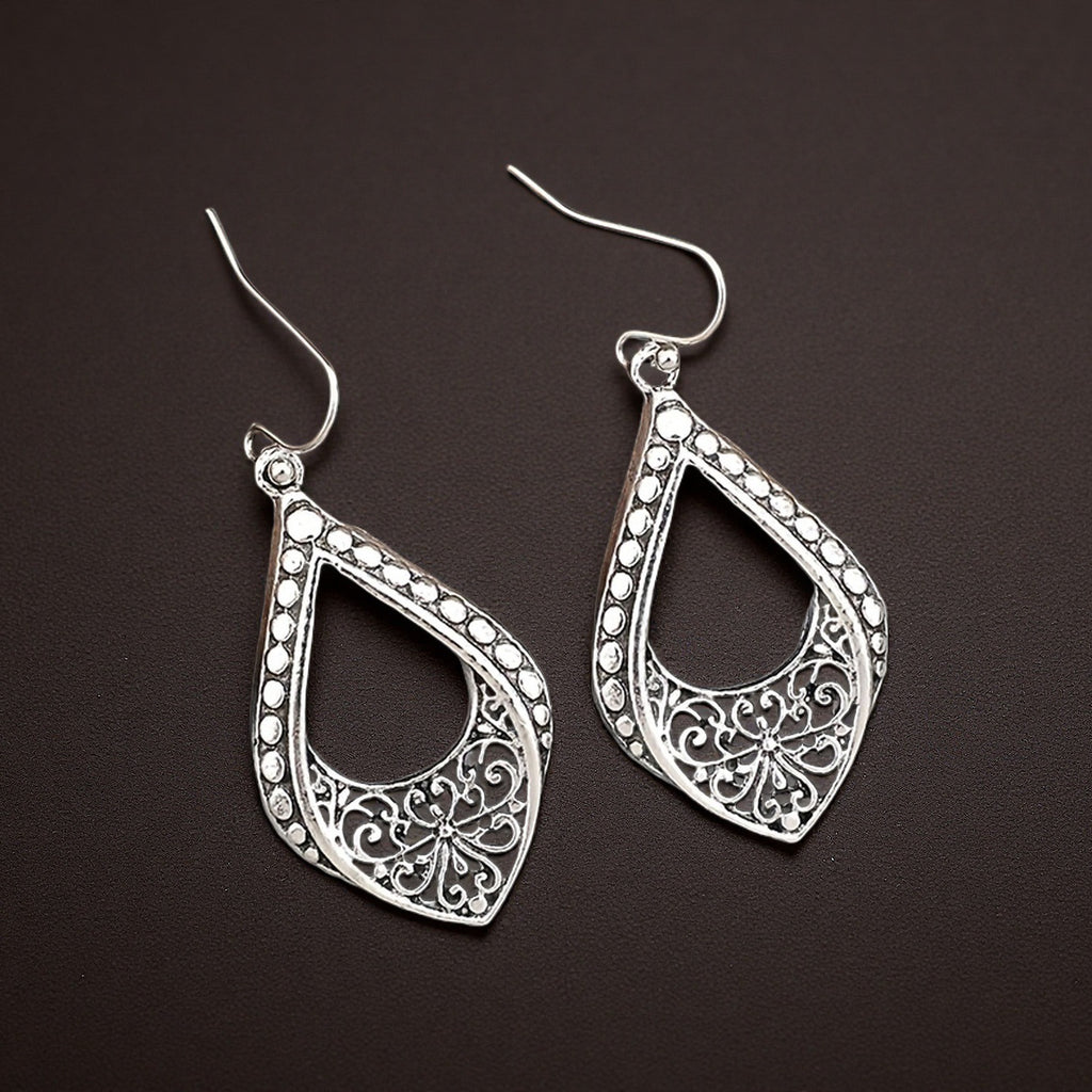 Stunning Earring for Daily Wear