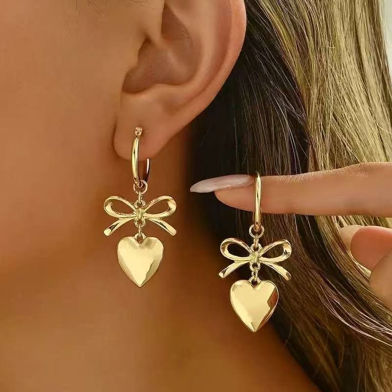 Charming Earring for Any Occasion