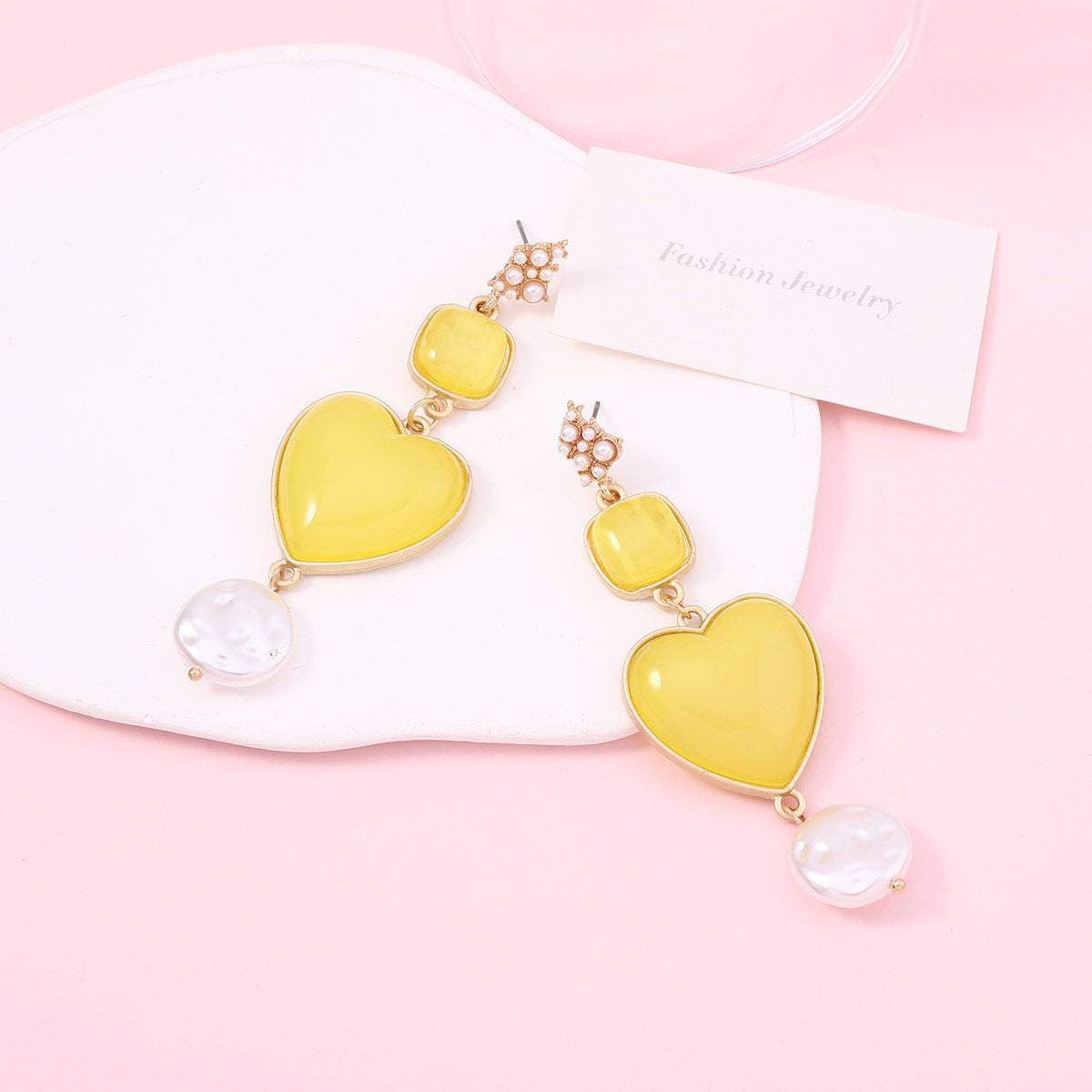 Beautiful Pearl Earring with Unique Style