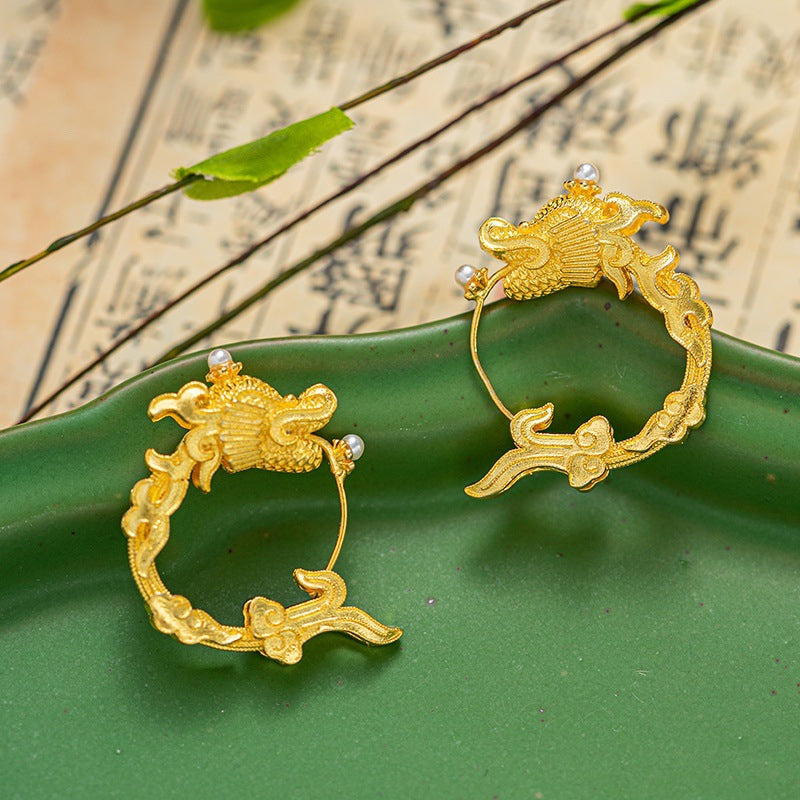 Beautiful Pearl Earring with Unique Style