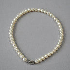 Beautiful Pearl Necklace with Unique Style