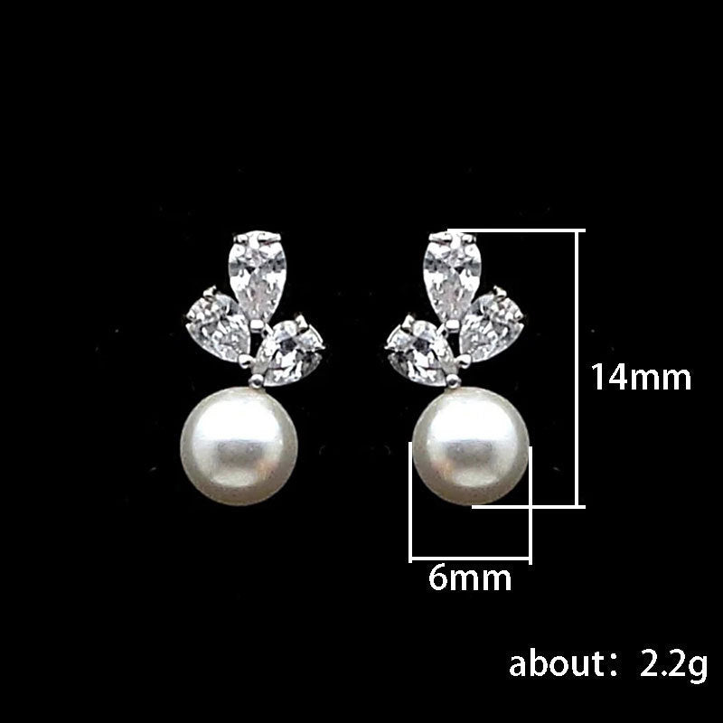 Charming Pearl Earring for Any Occasion