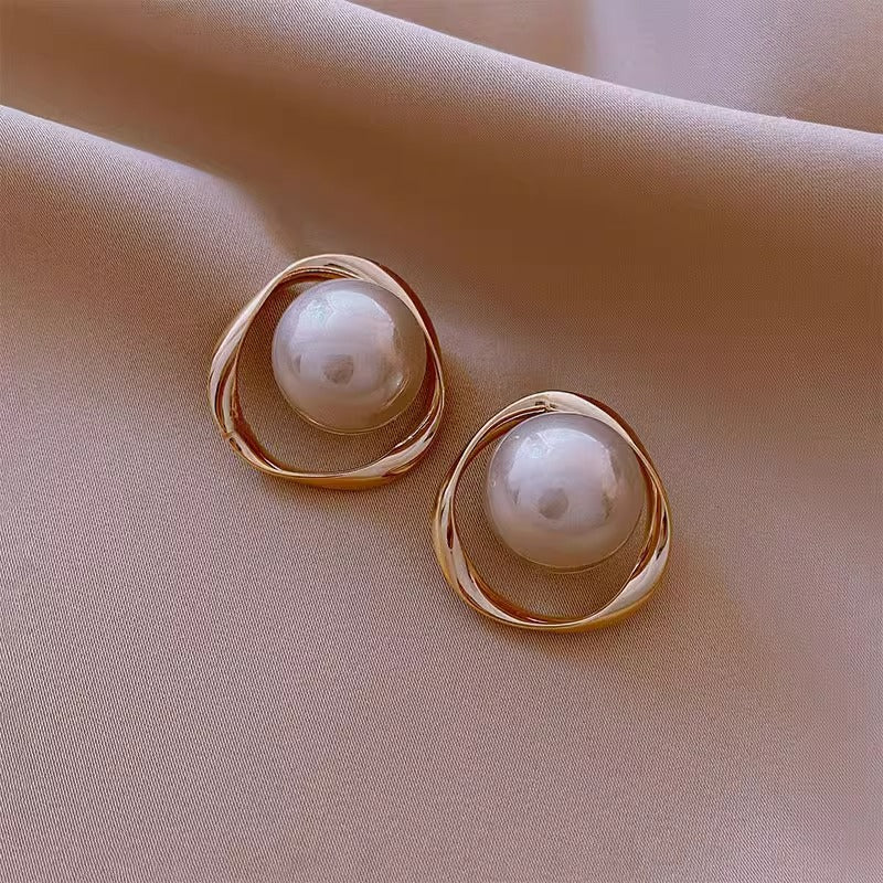 Vintage Handmade Pearl Earring