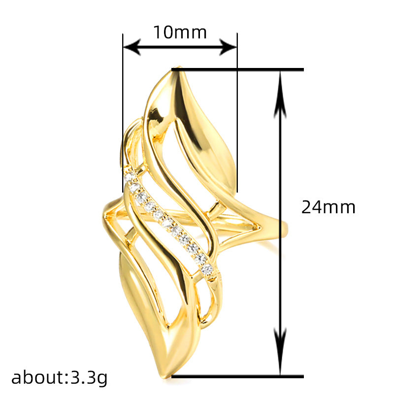 Classic Gold Ring with Timeless Appeal