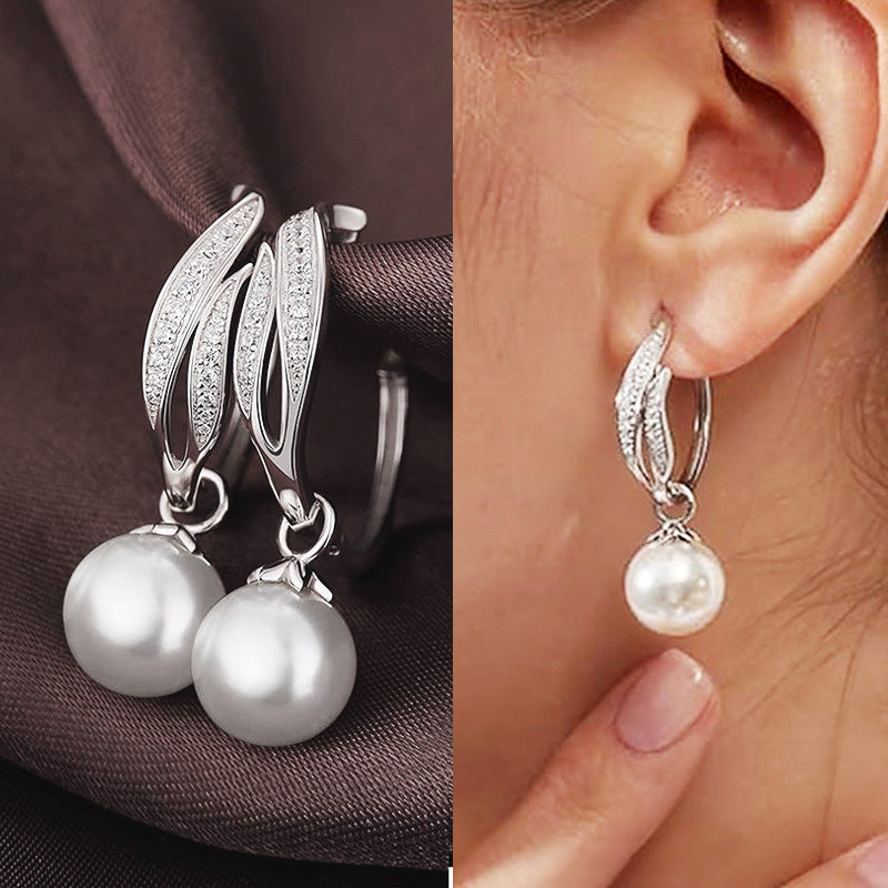 Romantic Pearl Earring for Special Moments
