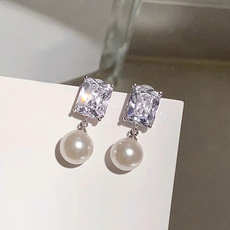 Elegant Pearl Earring for Every Occasion