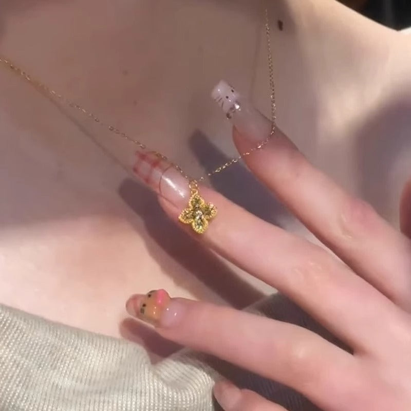 Beautiful Gold Necklace with Unique Style