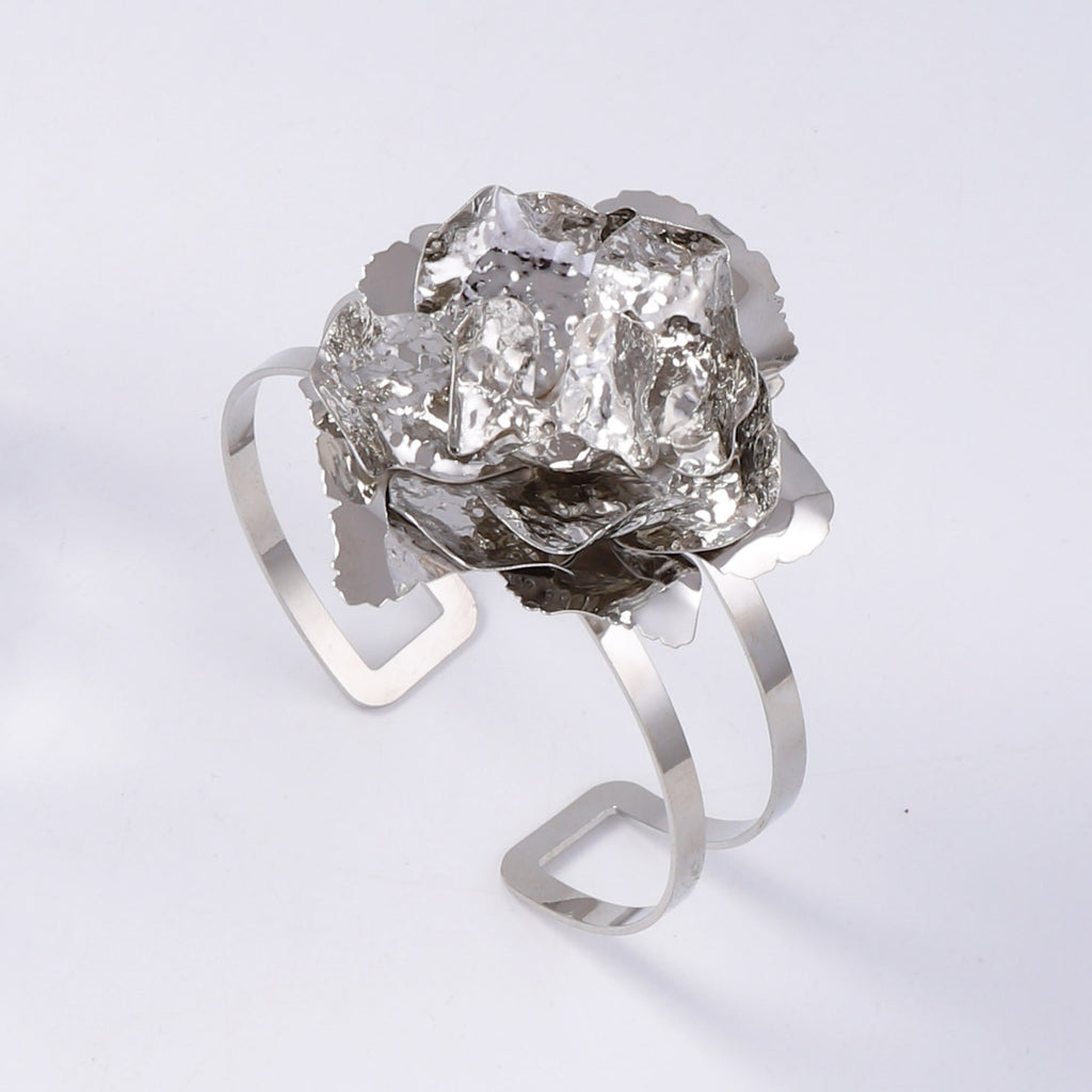 Beautiful Bracelet with Unique Style