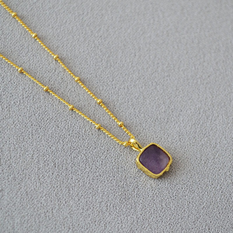 Beautiful Gold Necklace with Unique Style