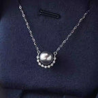 Beautiful Pearl Necklace with Unique Style