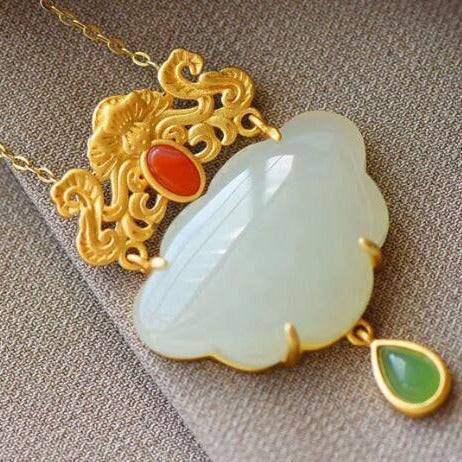 Stunning Silver Pendant for Daily Wear