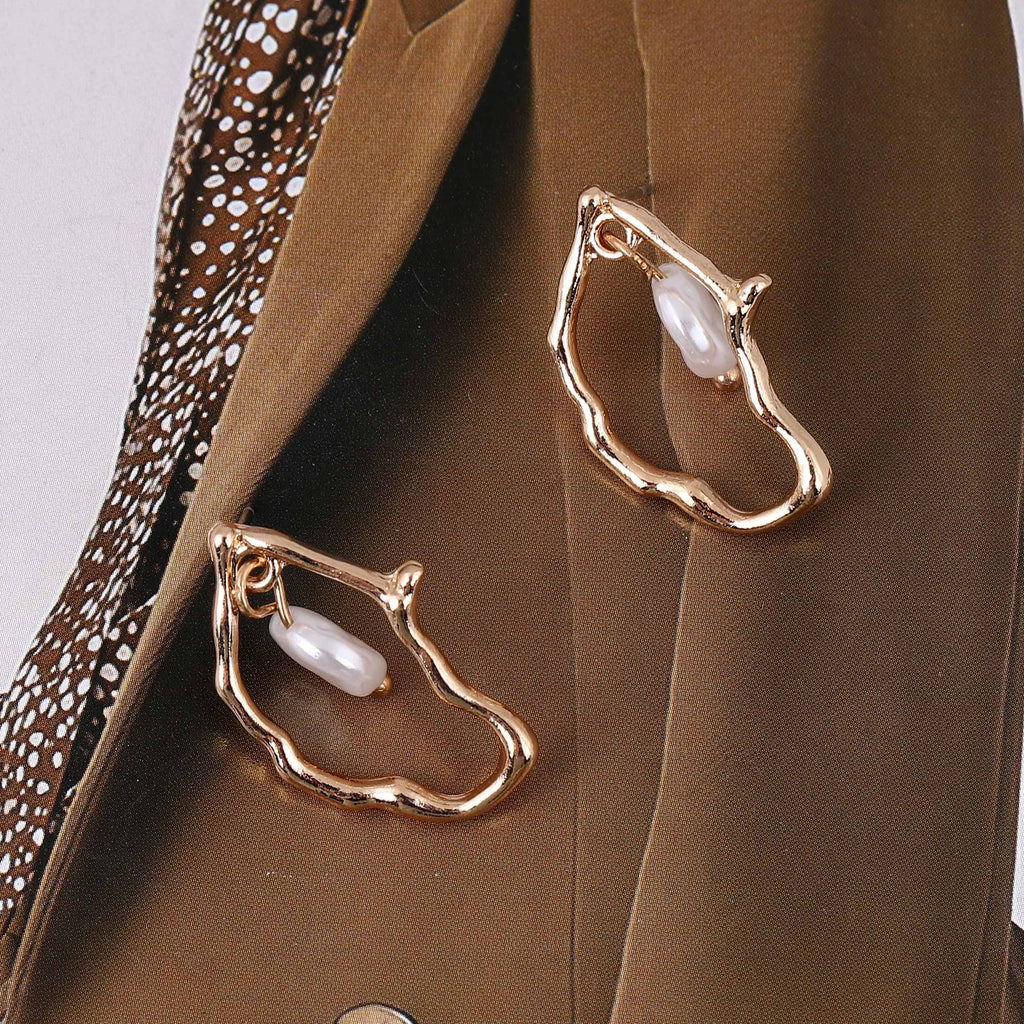 Charming Pearl Earring for Any Occasion