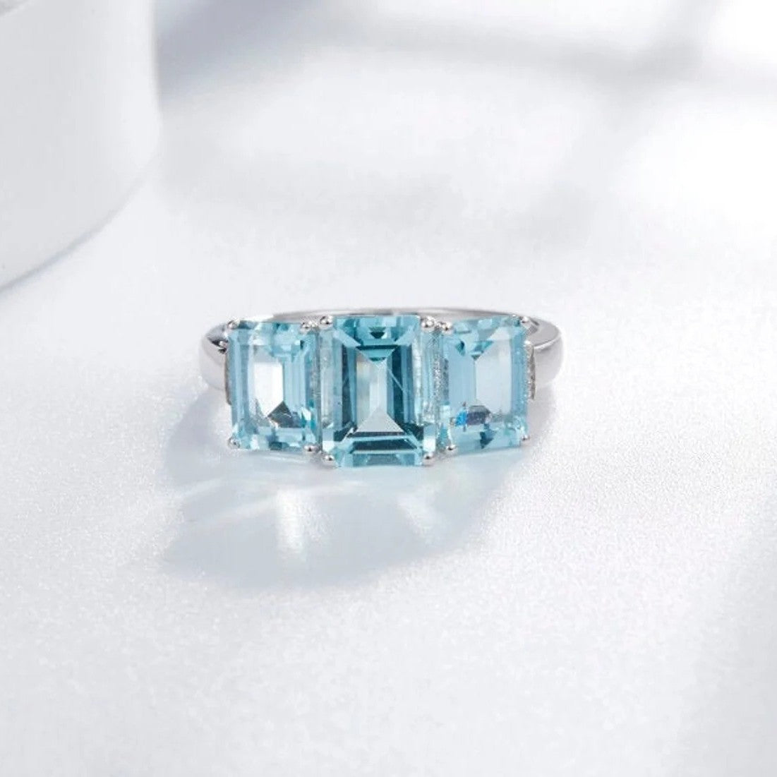 Stunning Ring for Daily Wear