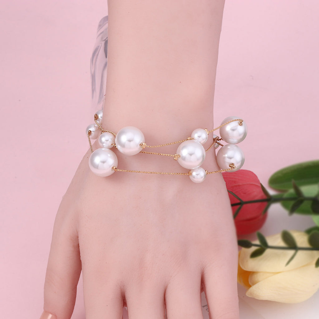 Beautiful Pearl Bracelet with Unique Style