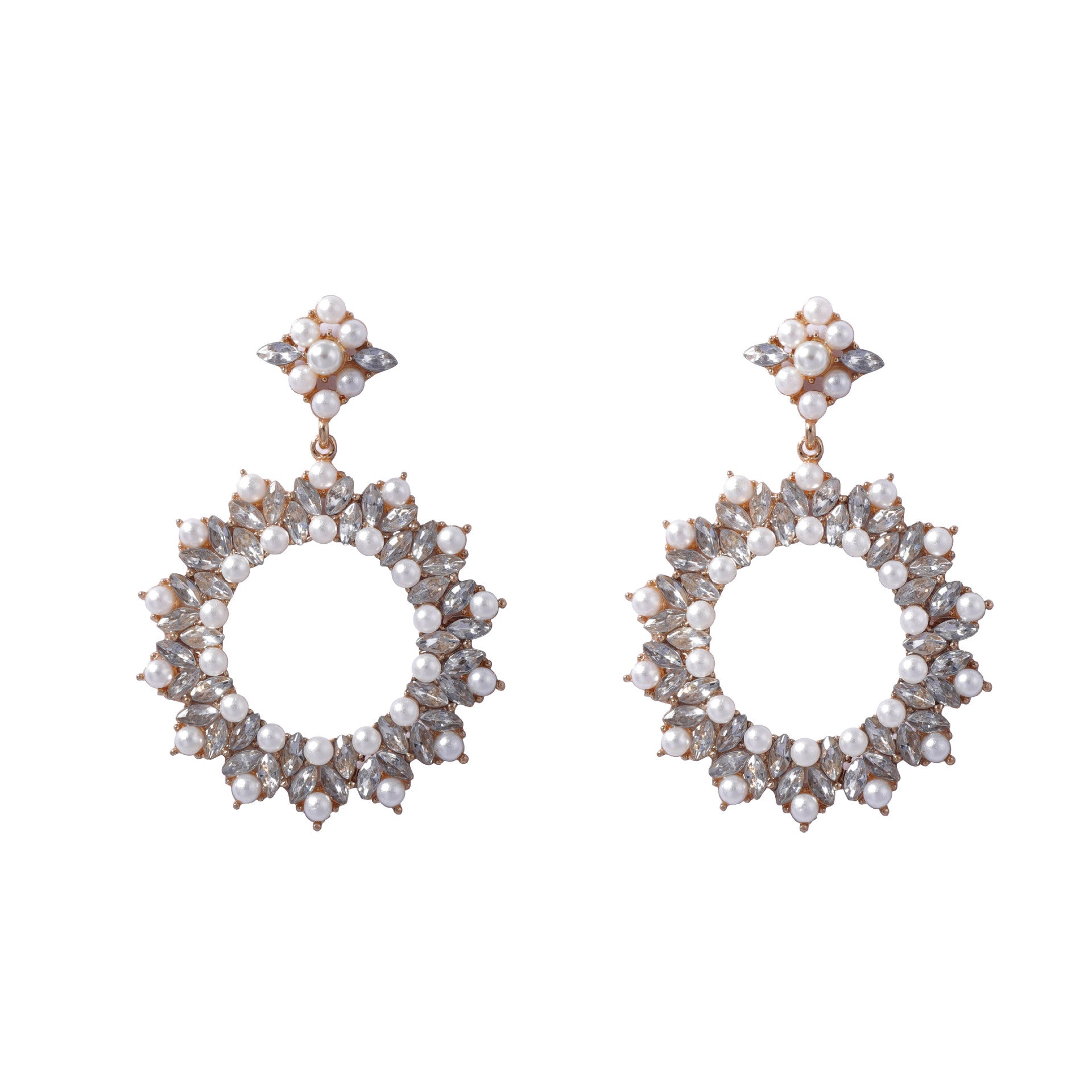 Beautiful Pearl Earring with Unique Style